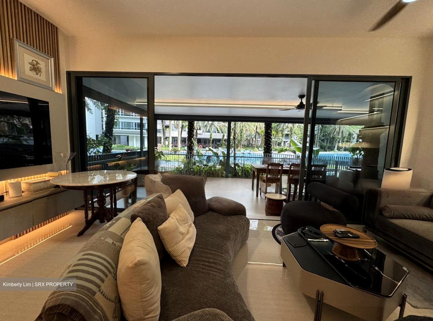 The Palette (D18), Condominium #483020991